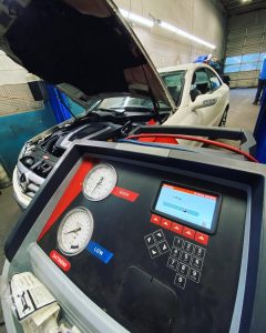 Recharge and Service your vehicle’s Air Conditioning